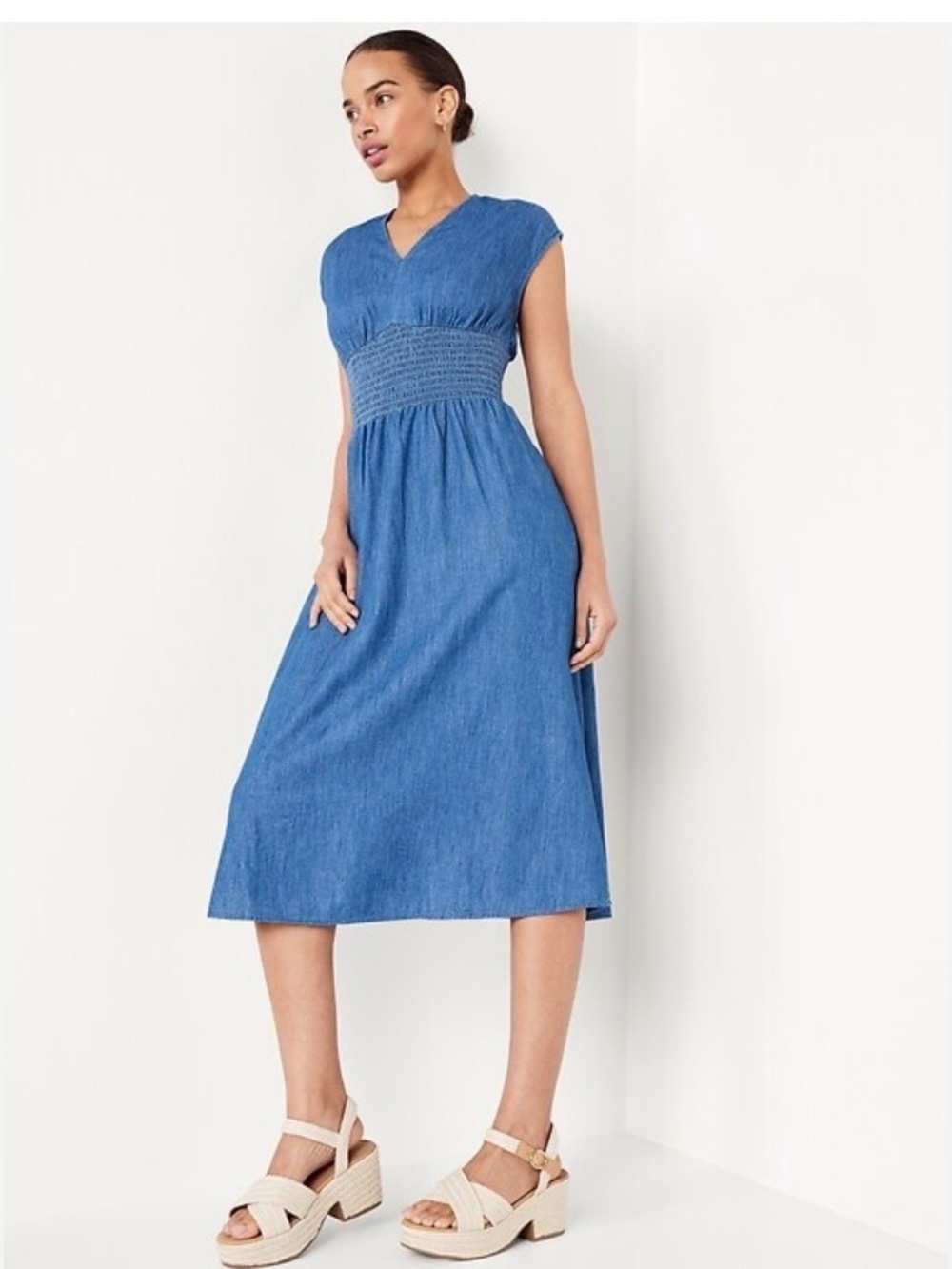 Old Navy Waist-Defined Chambray Midi Dress, Large - Picture 2 of 4